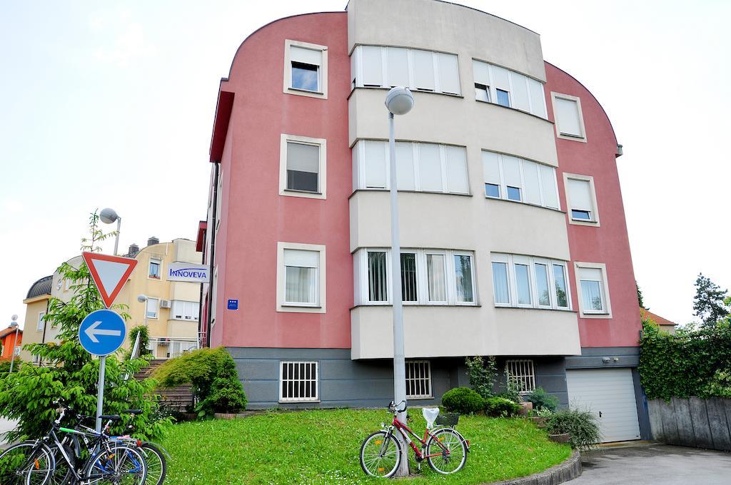 Apartments 4 Karla Zagreb Exterior photo
